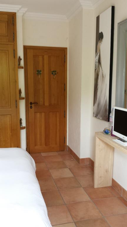 Chambres D'Hotes La Breachere Yvre-l'Eveque Room photo